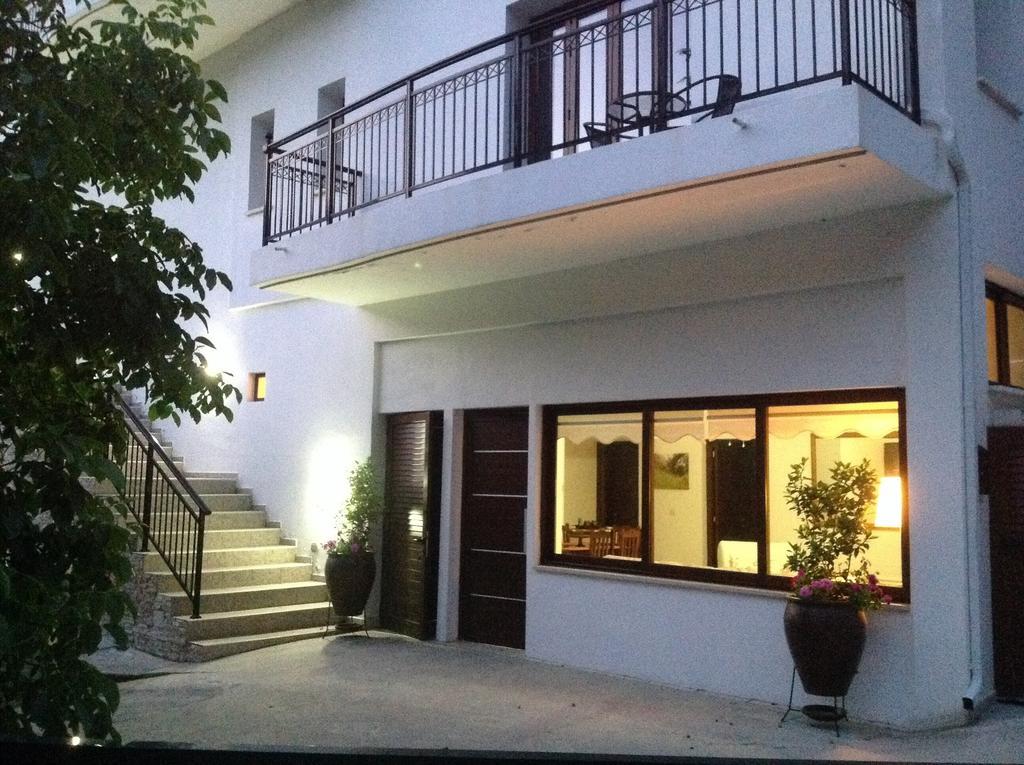 Ta Spitakia Tis Theodosias Apartment Kalopanagiotis Exterior photo